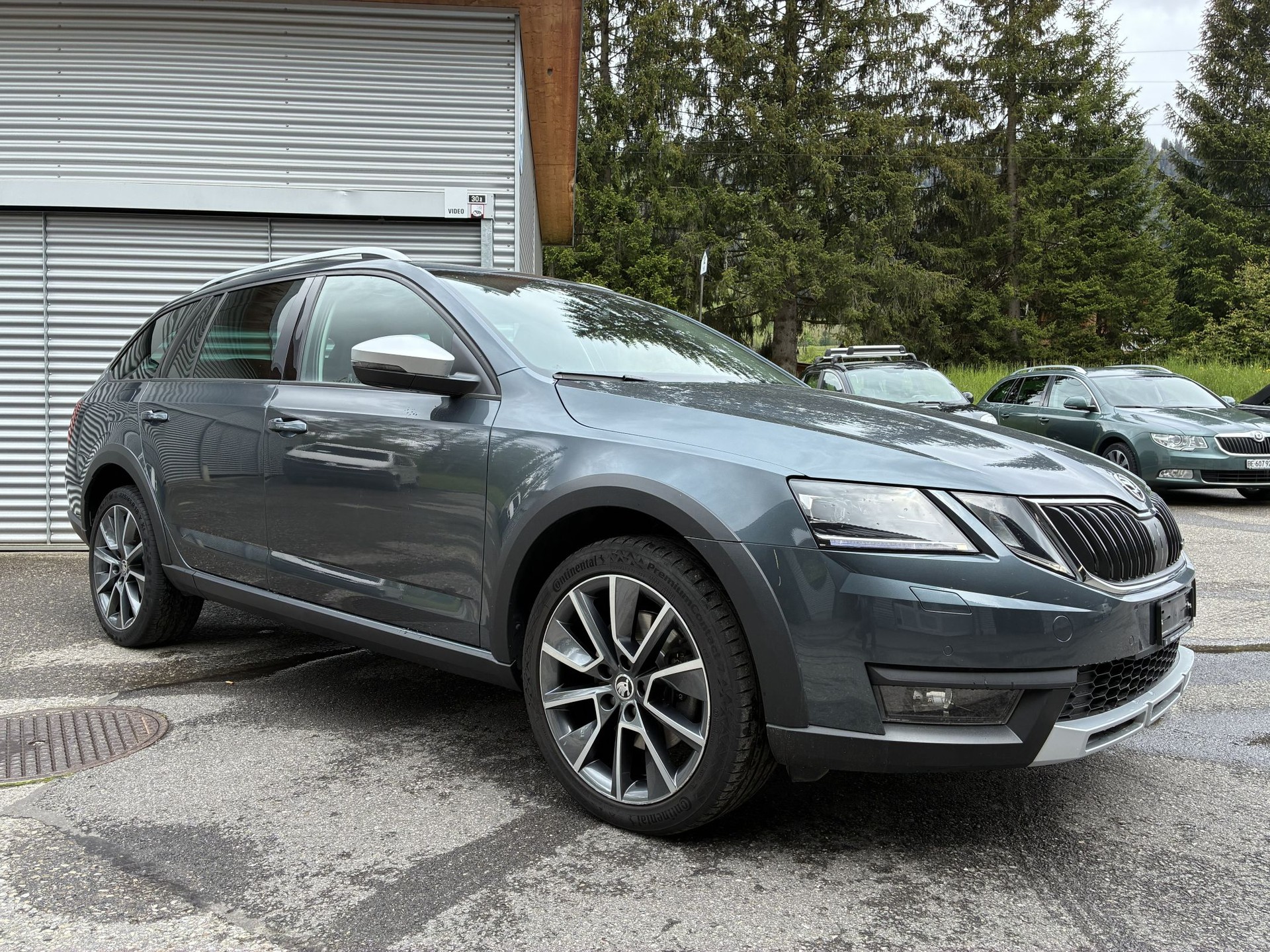 SKODA Octavia Combi 2.0 TDI Scout 4x4 DSG-image-5