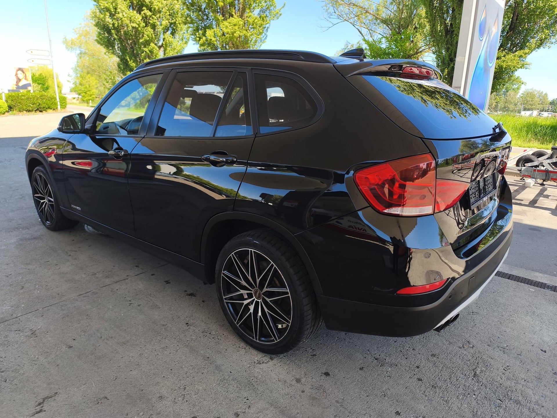 BMW X1 xDrive 20i Sport Line Steptronic-image-3