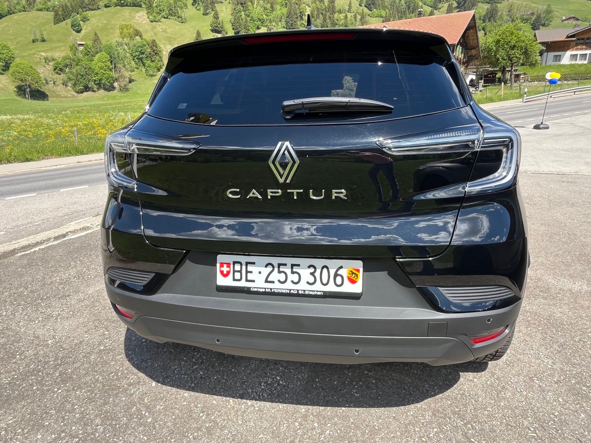 RENAULT Captur 1.3 TCe Techno-image-3
