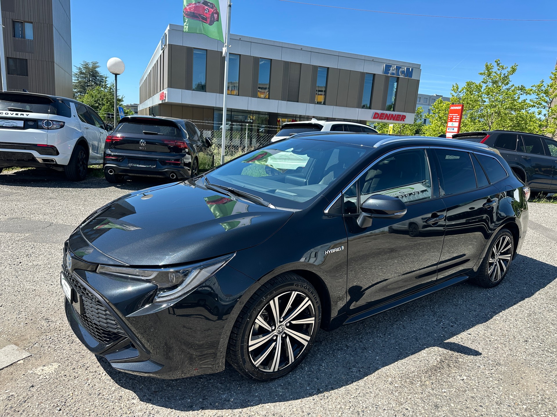 TOYOTA Corolla Touring Sports 2.0 HSD Trend e-CVT-image-1