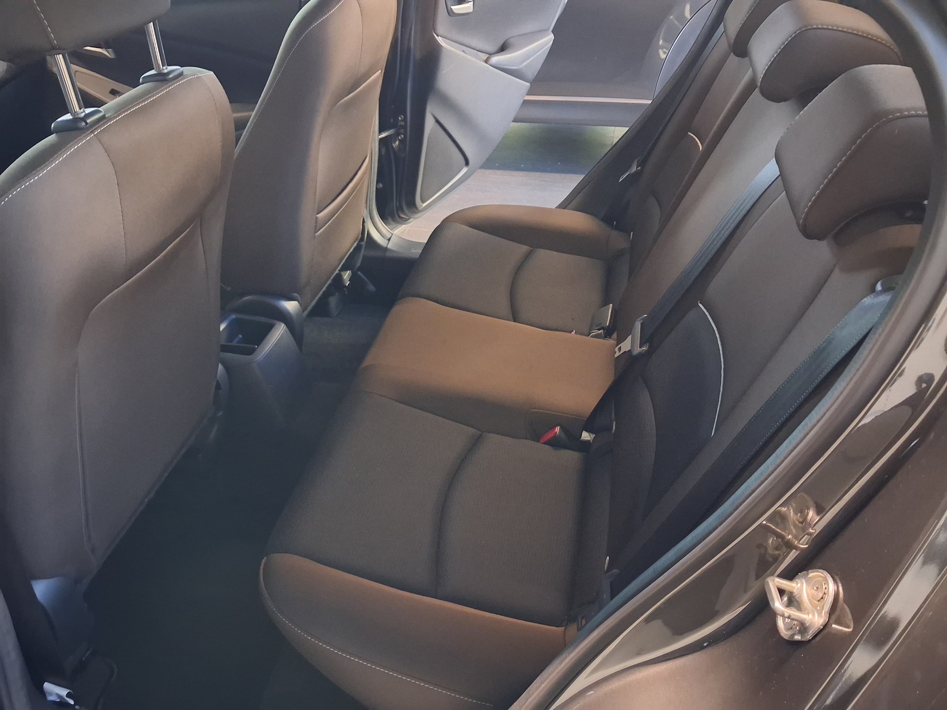 MAZDA 2 SKYACTIV-G 90 Ambition Plus Automat-image-6