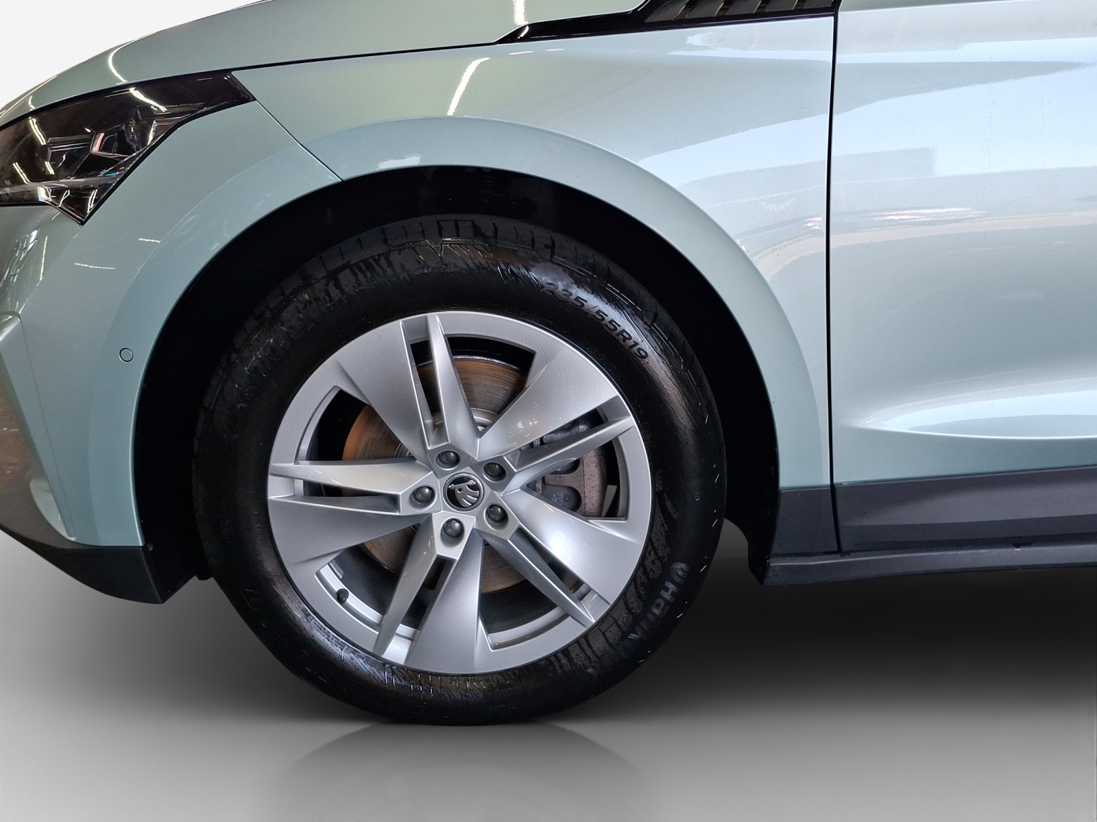 SKODA Enyaq iV 80-image-15