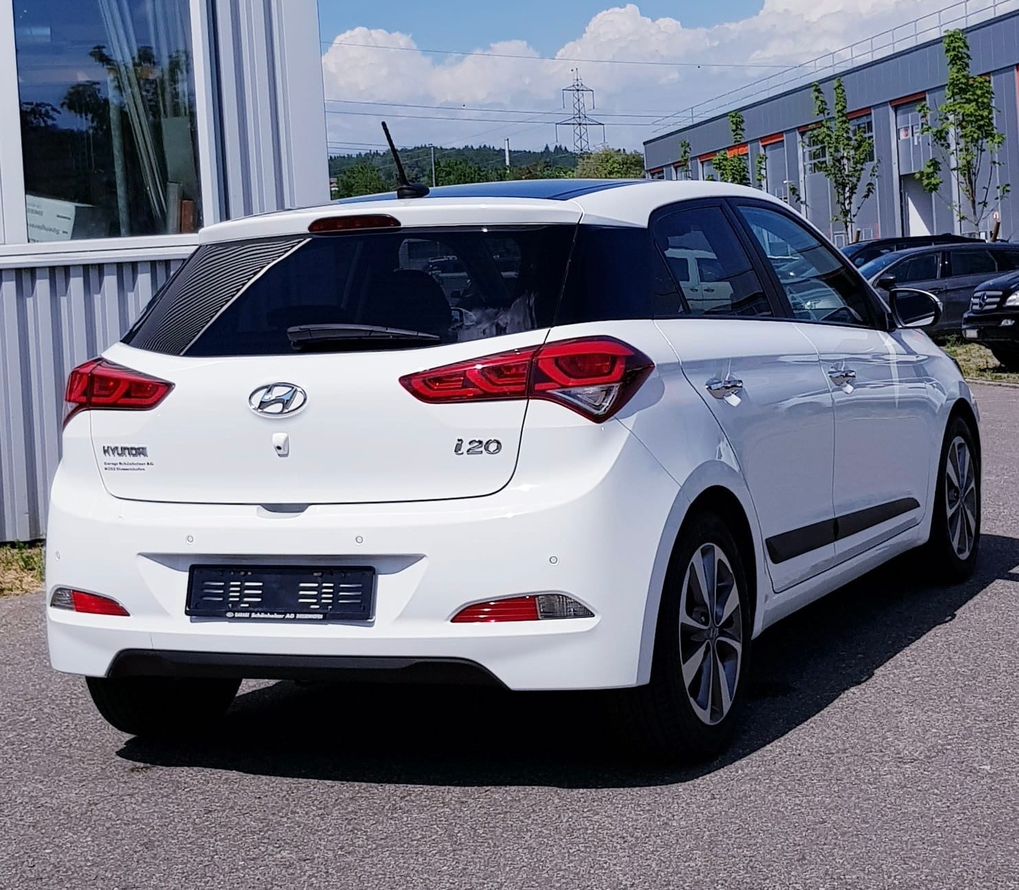 HYUNDAI i20 1.4 Vertex Automatic-image-2