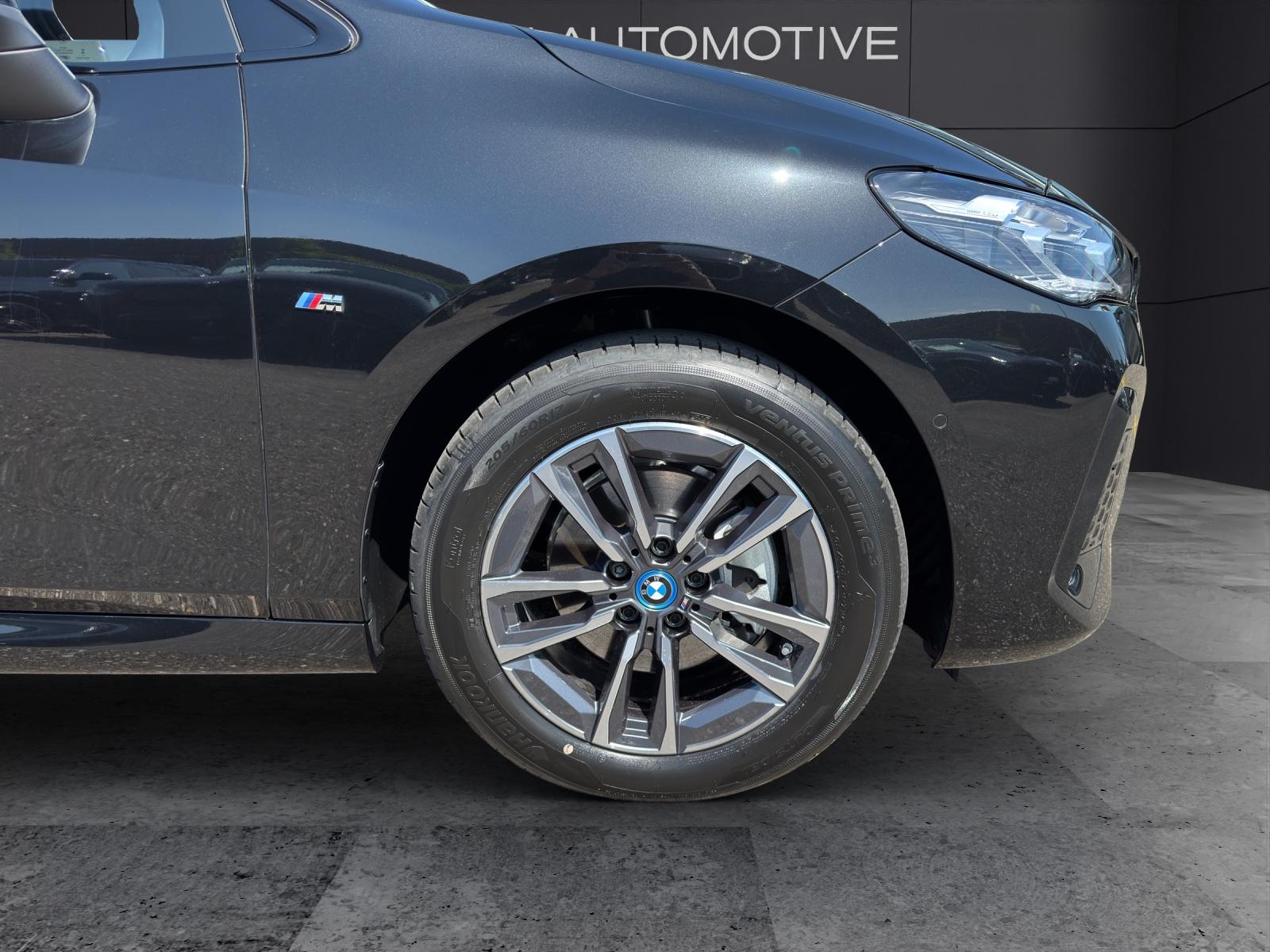 BMW 225e xDrive Active Tourer-image-9
