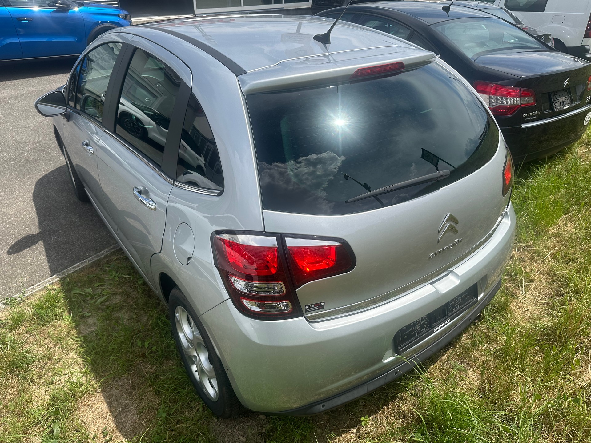 CITROEN C3 1.2i Exclusive-image-2