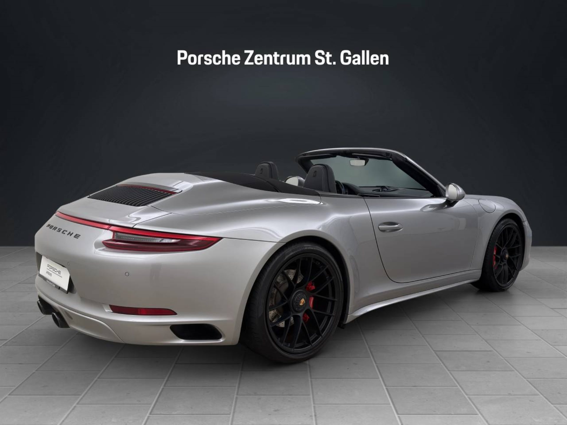 PORSCHE 911 Carrera 4 GTS Cabriolet-image-6