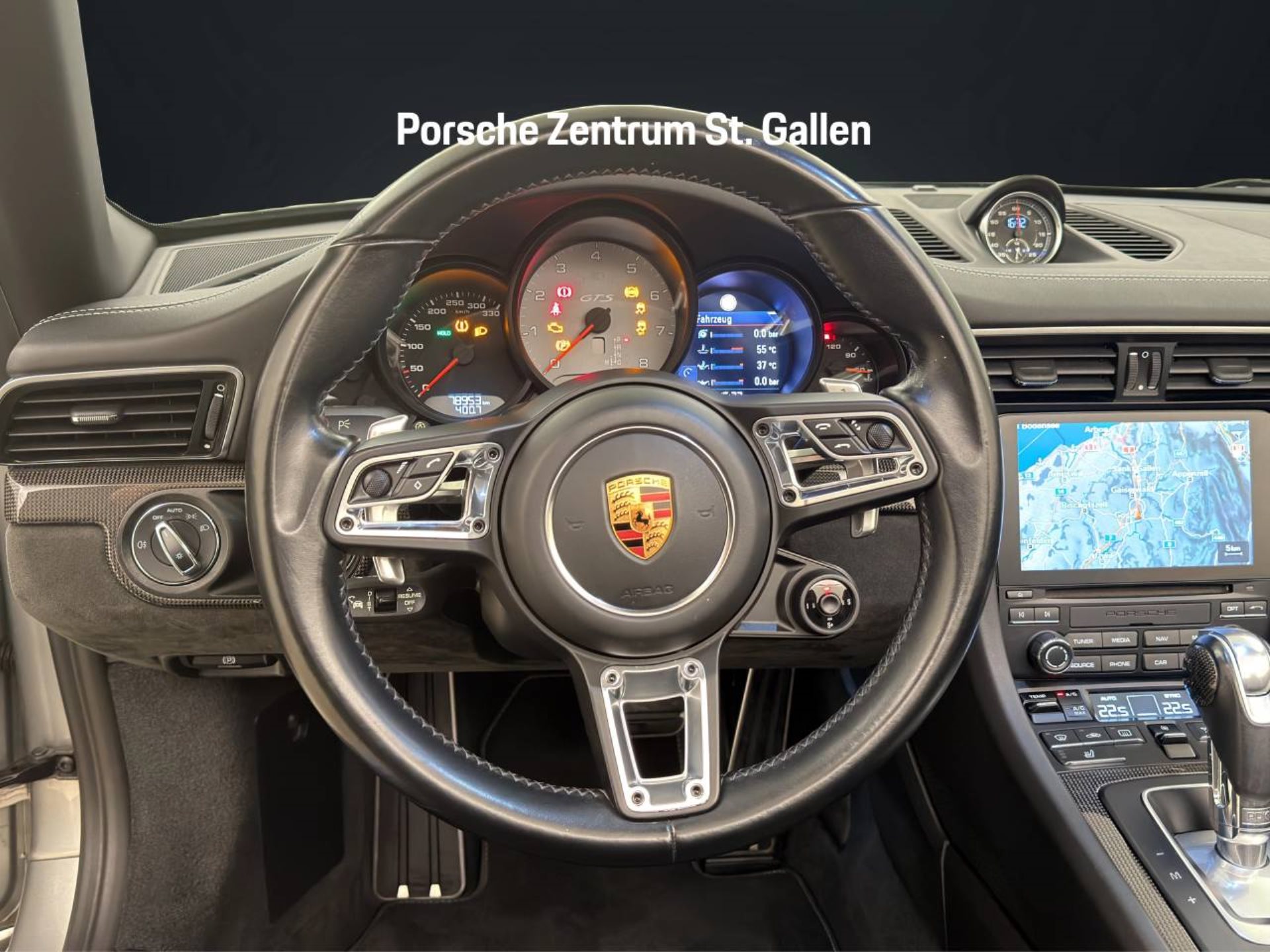 PORSCHE 911 Carrera 4 GTS Cabriolet-image-13
