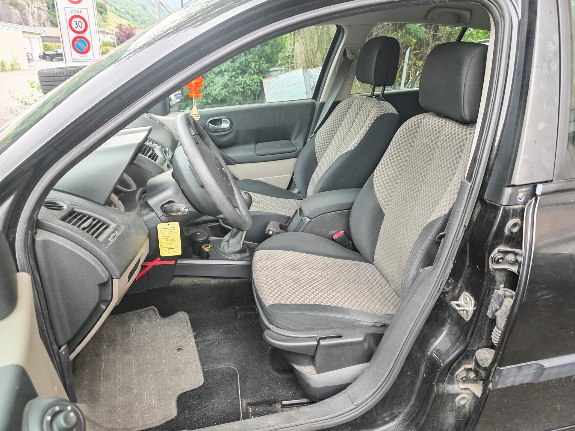 RENAULT Mégane 1.6 16V Expression Confort-image-4