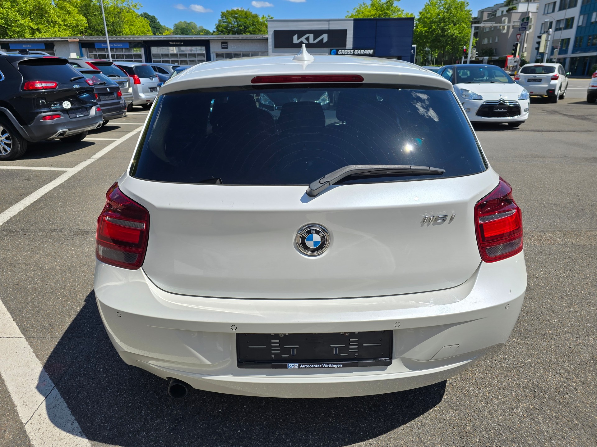 BMW 116i-image-12