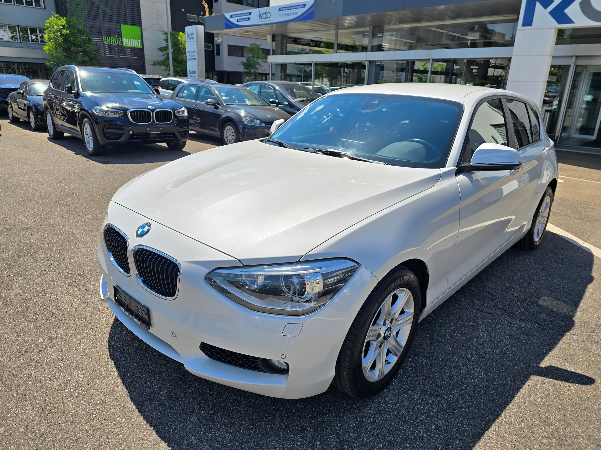 BMW 116i-image-0