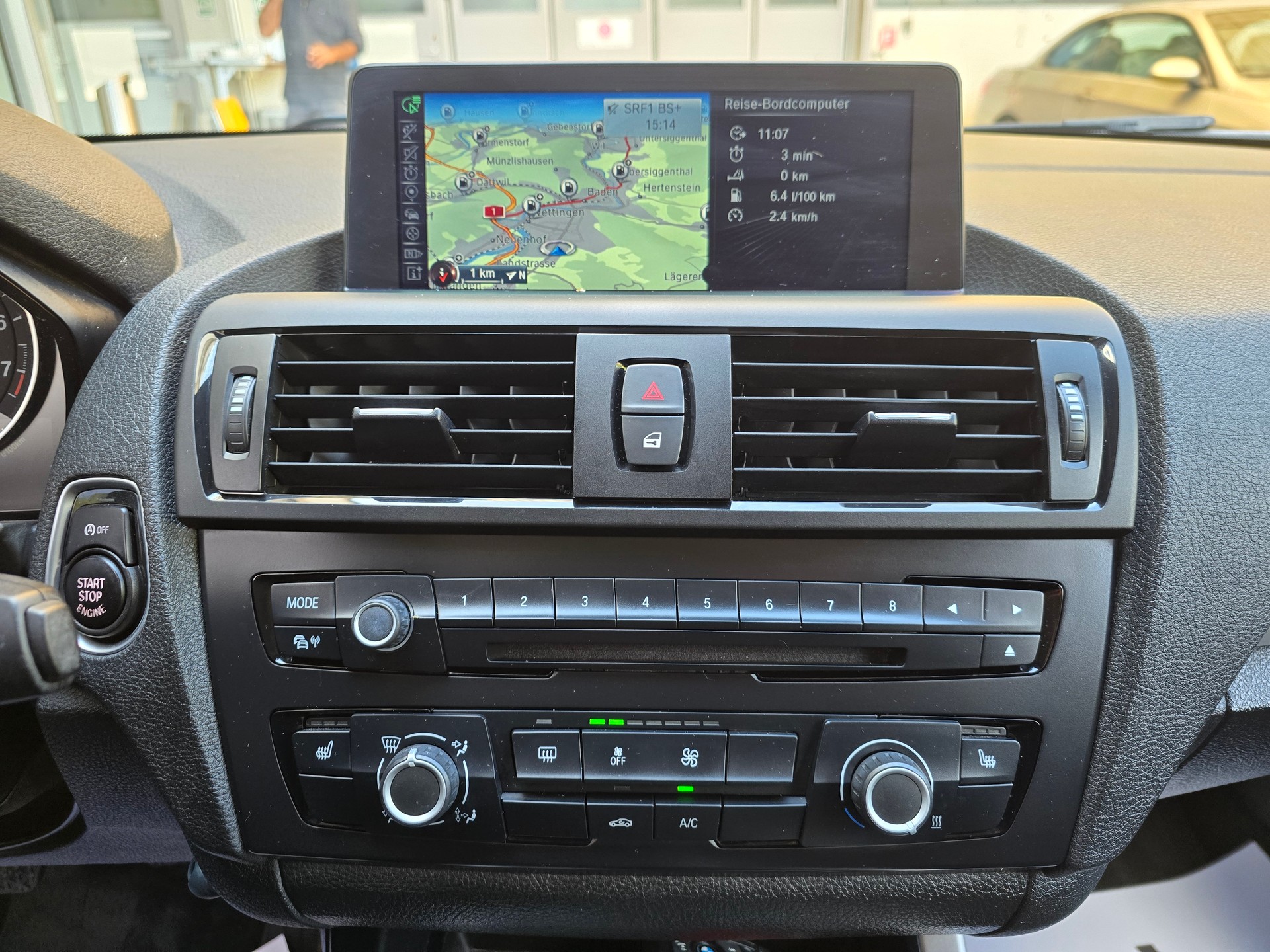 BMW 116i-image-6