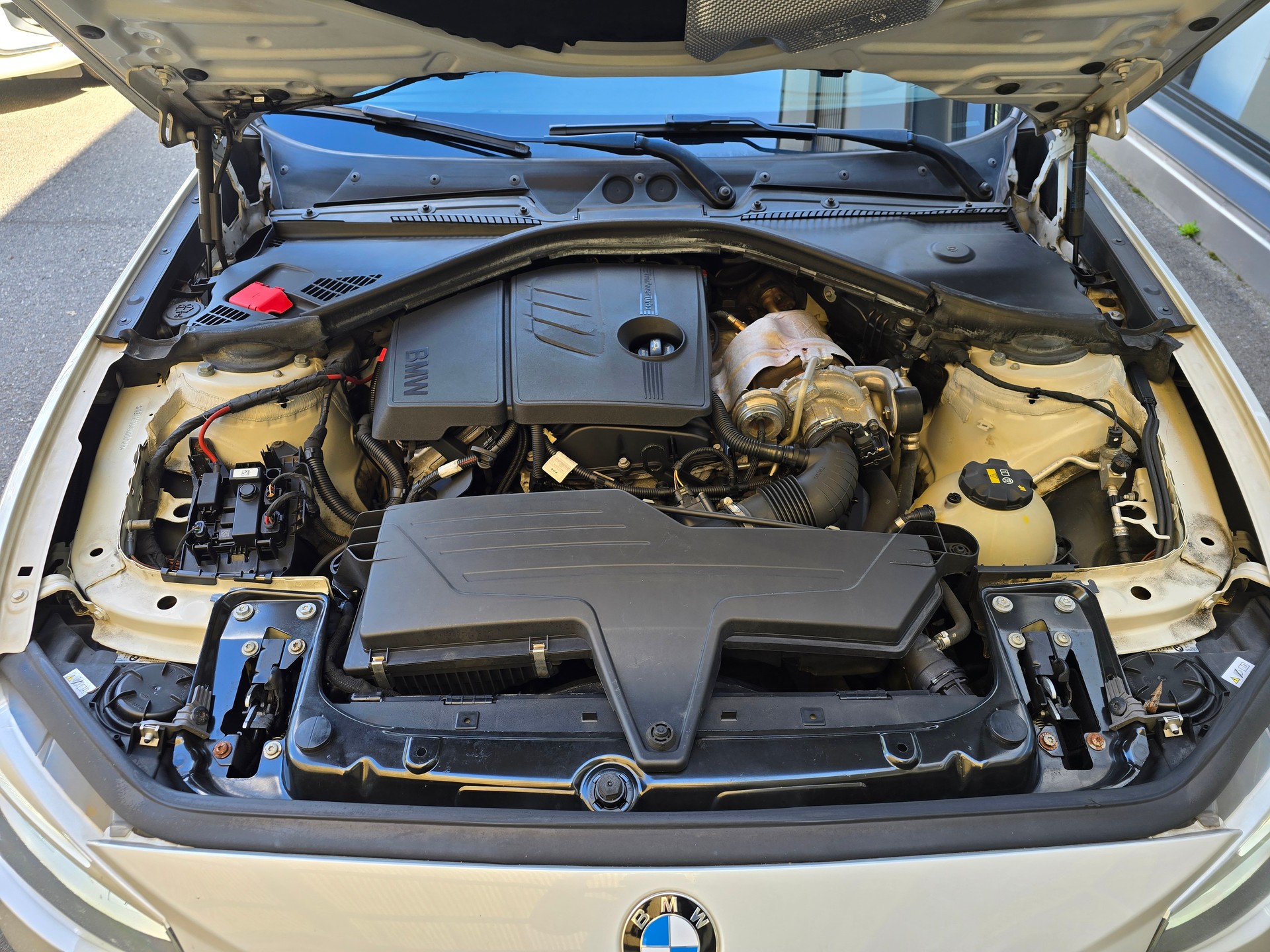 BMW 116i-image-20