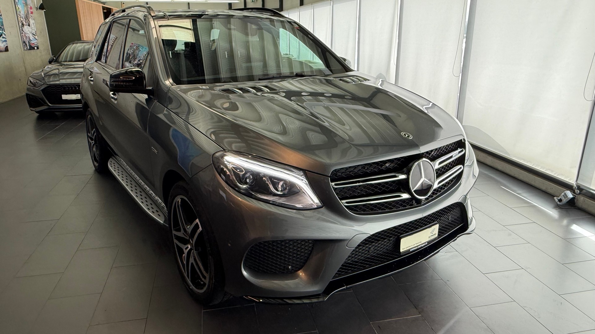 MERCEDES-BENZ GLE 43 AMG-image-24