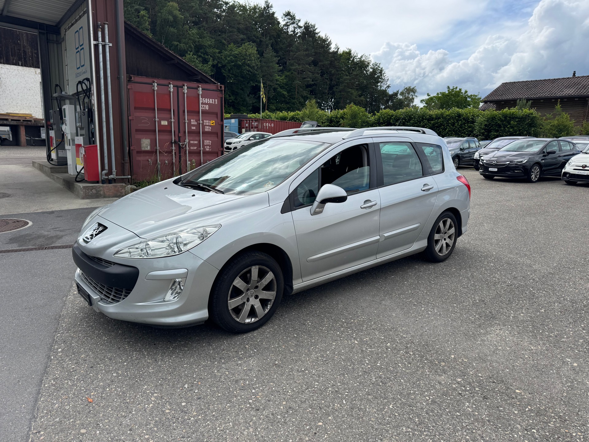 PEUGEOT 308 SW 1.6 HDI Trendy-image-1