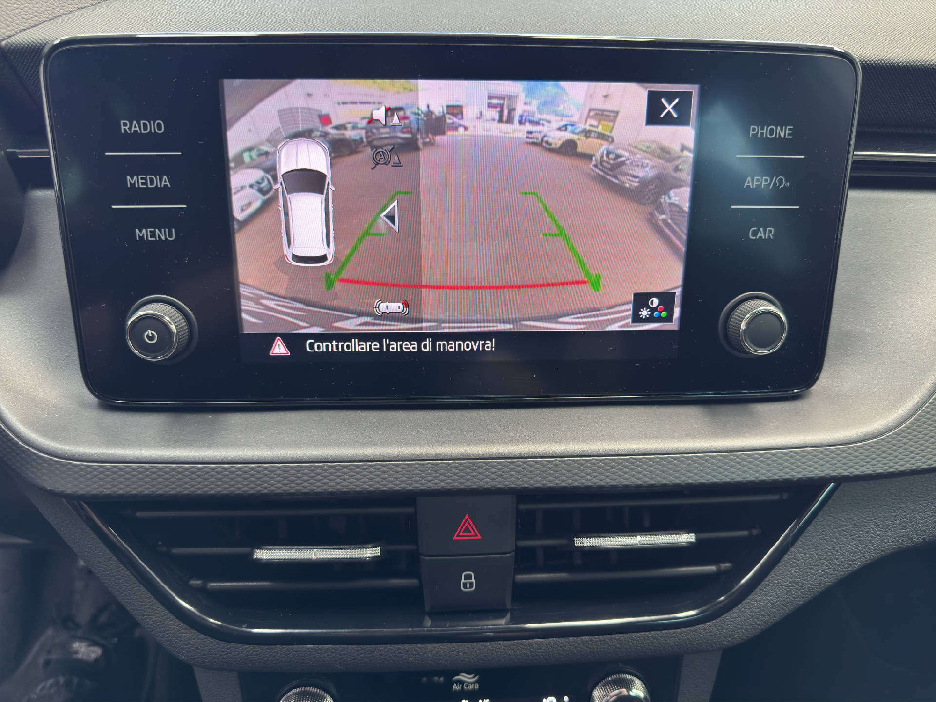 SKODA Kamiq 1.0 TSI Ambition DSG-image-9