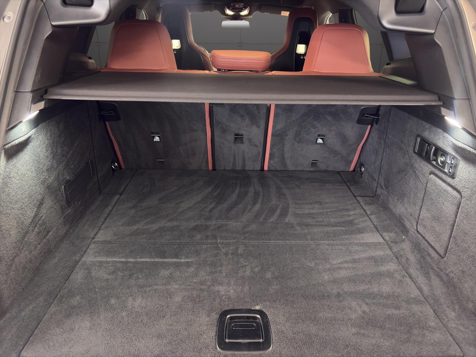 BMW iX xDrive50 SPORTPAKET-image-22