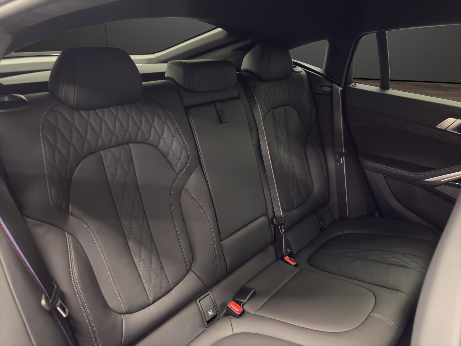BMW X6 40i xDrive M Sport-image-18