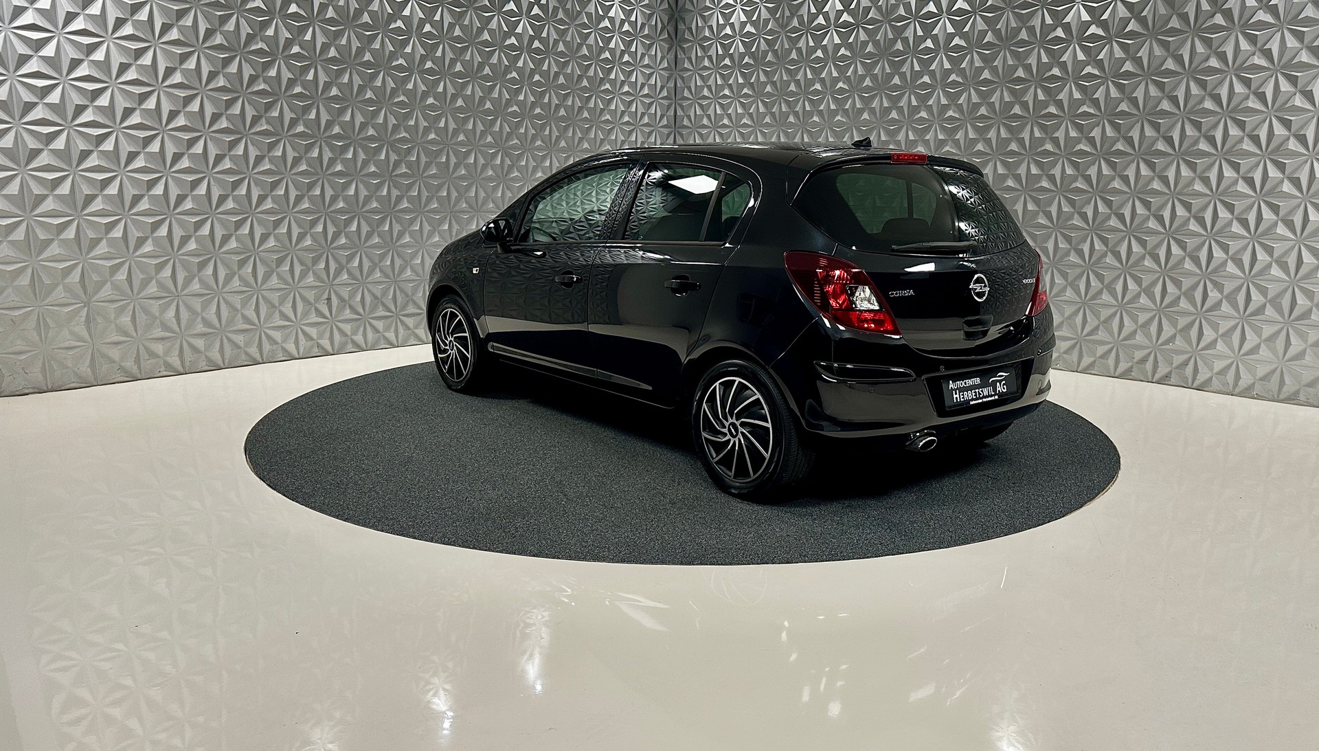OPEL Corsa 1.4 Turbo Active Edition-image-6