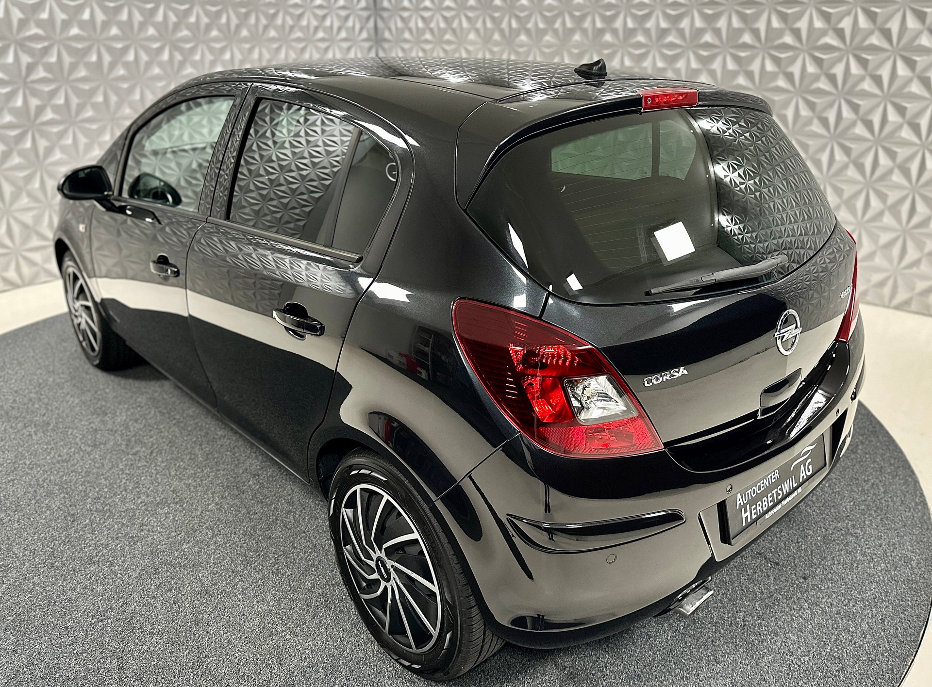 OPEL Corsa 1.4 Turbo Active Edition-image-9
