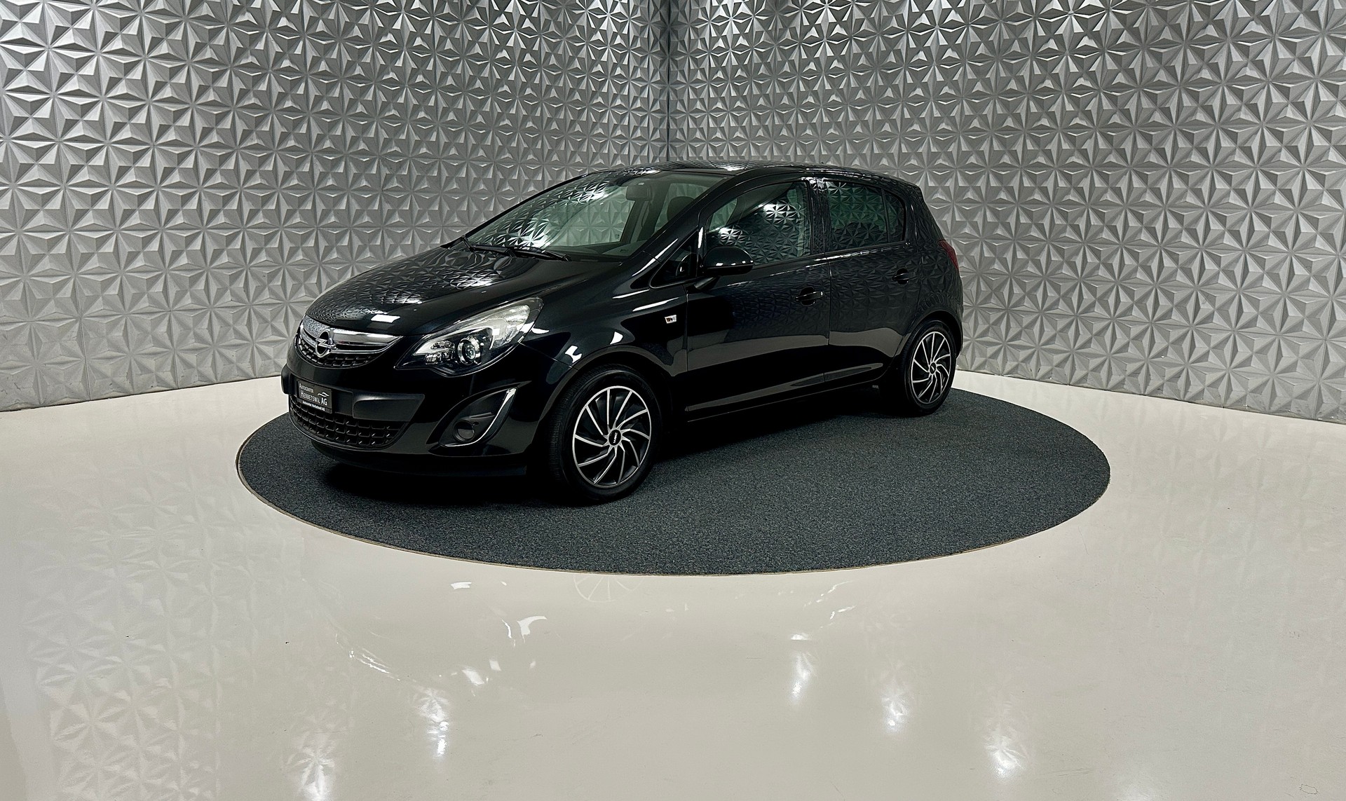 OPEL Corsa 1.4 Turbo Active Edition-image-0