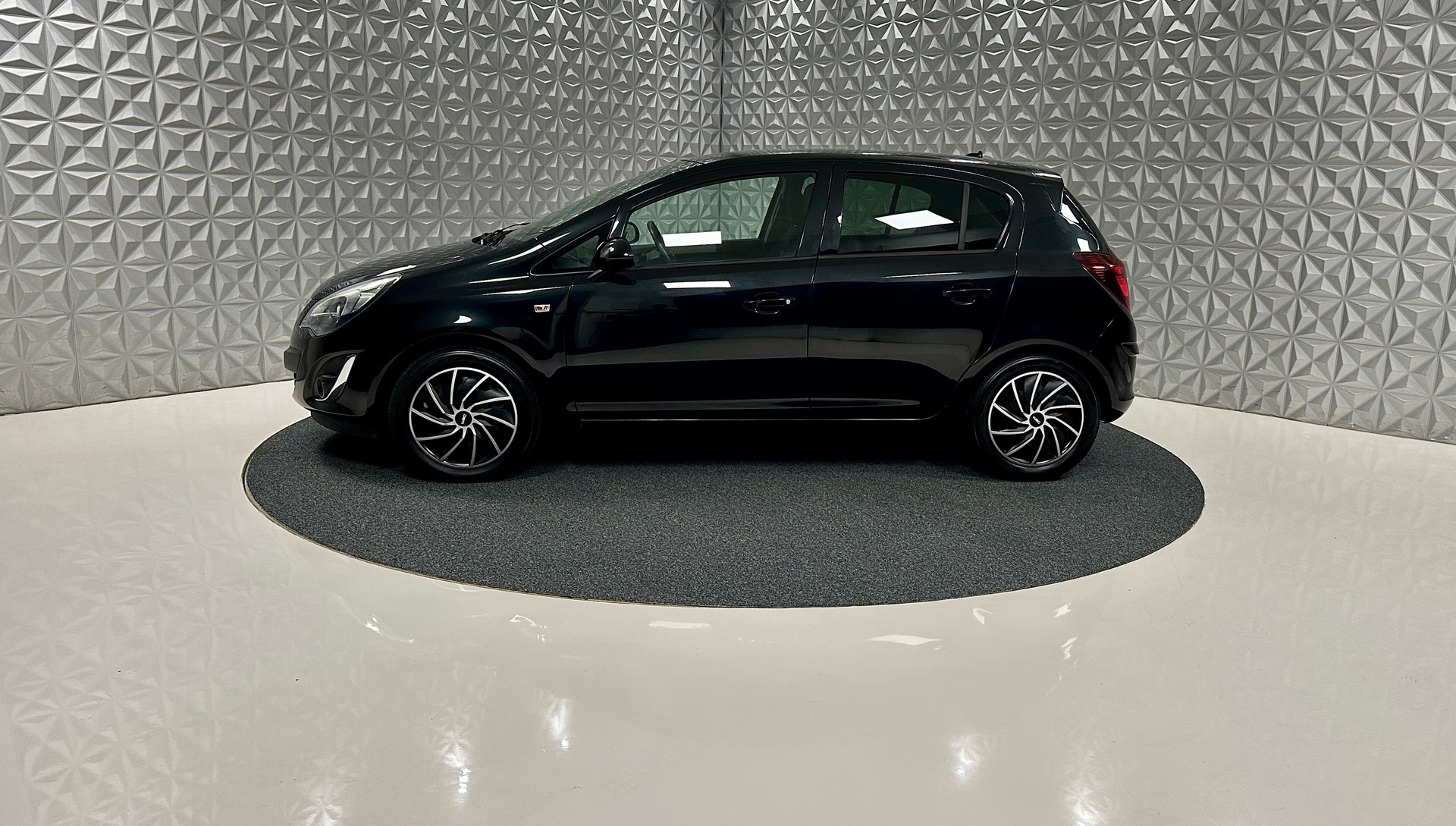 OPEL Corsa 1.4 Turbo Active Edition-image-7
