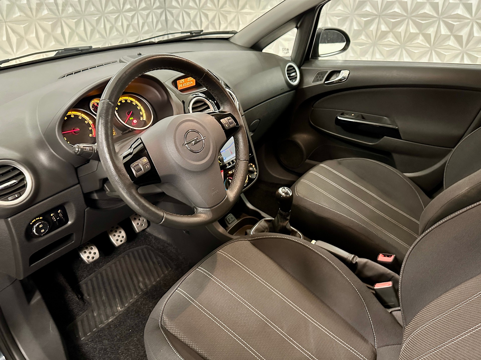 OPEL Corsa 1.4 Turbo Active Edition-image-10