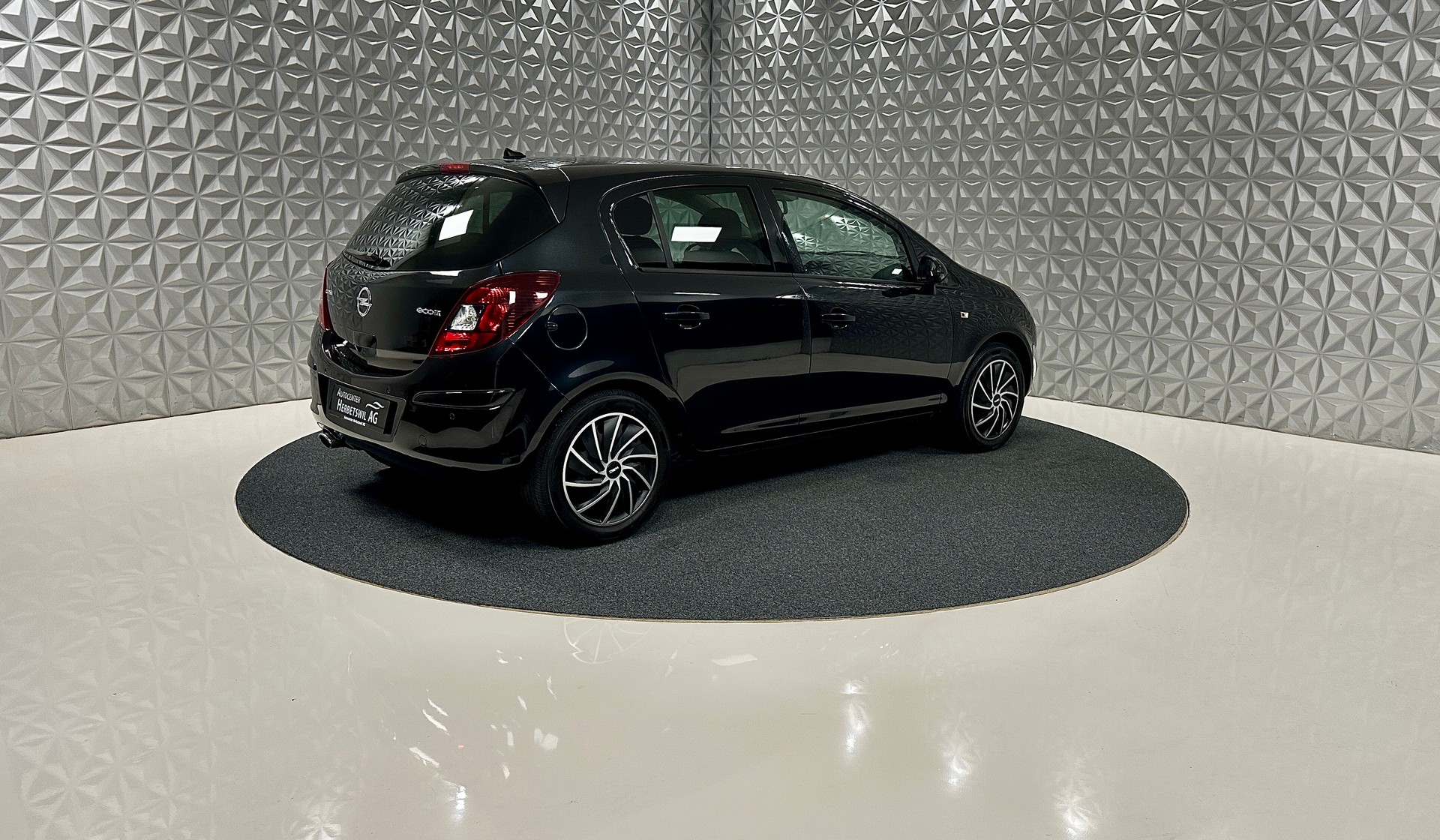 OPEL Corsa 1.4 Turbo Active Edition-image-4