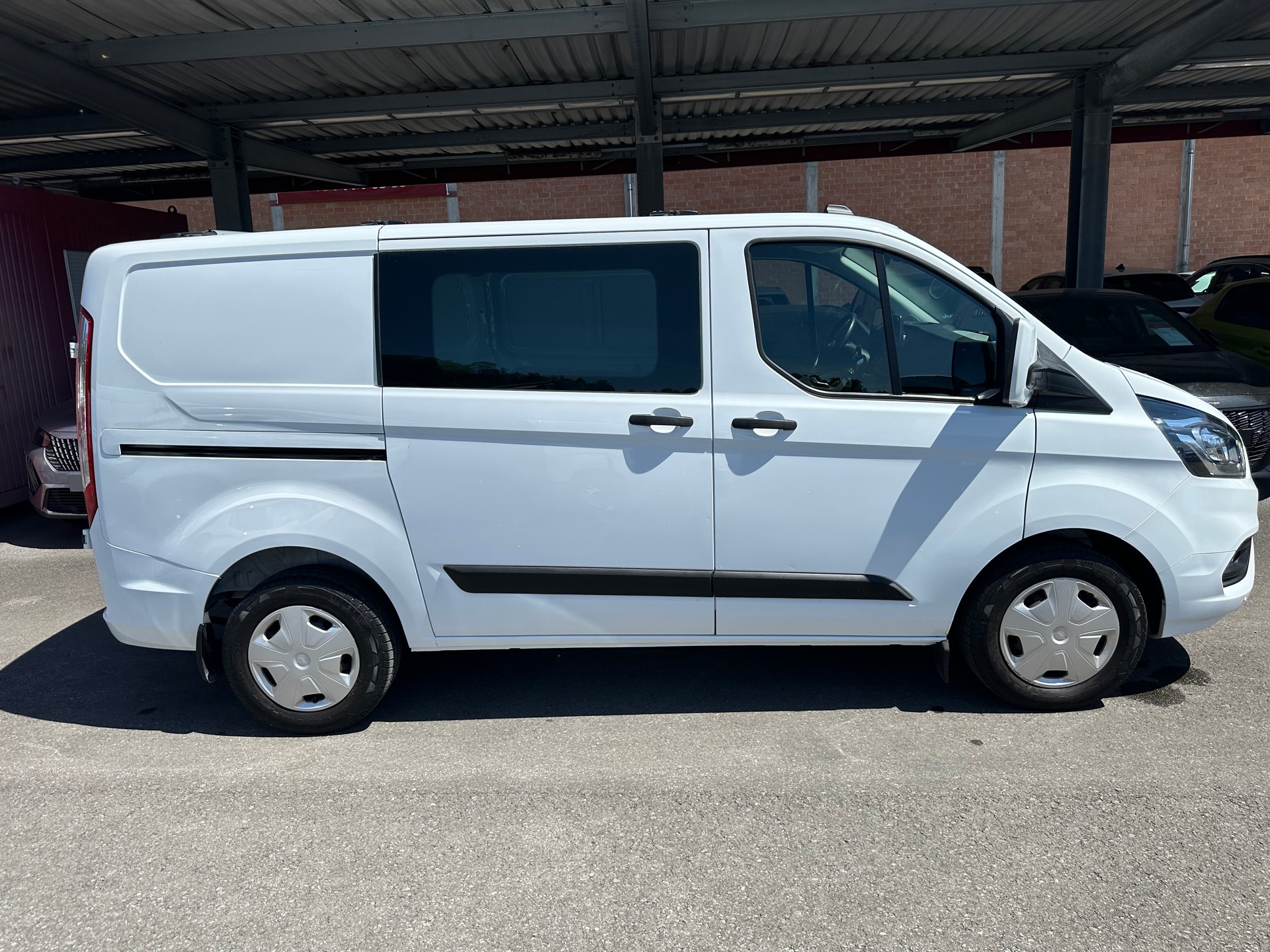FORD Transit Custom Van 300 L1H1 Trend A-image-1