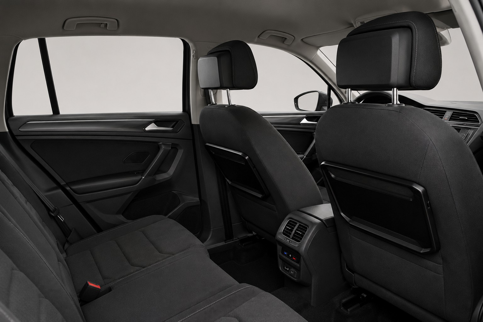 VW Tiguan 2.0 TDI SCR R-LINE 4Motion DSG-image-11
