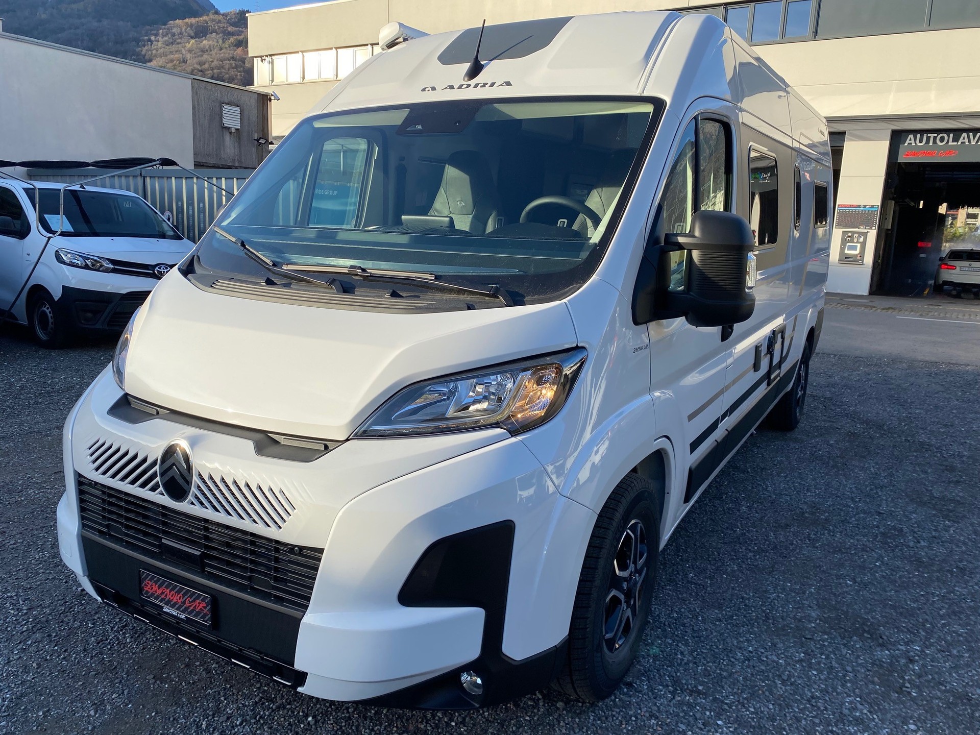 ADRIA TWIN 600 SLB-image-0