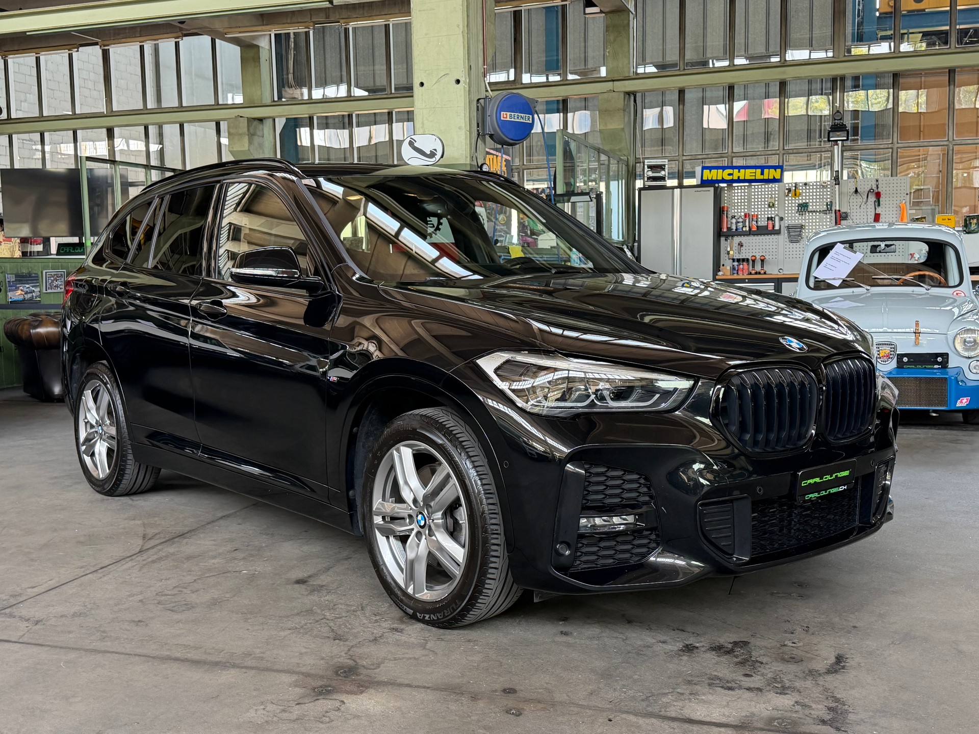 BMW X1 xDrive 25e M Sport / M- & M- Aero-Paket / Steptronic-image-13