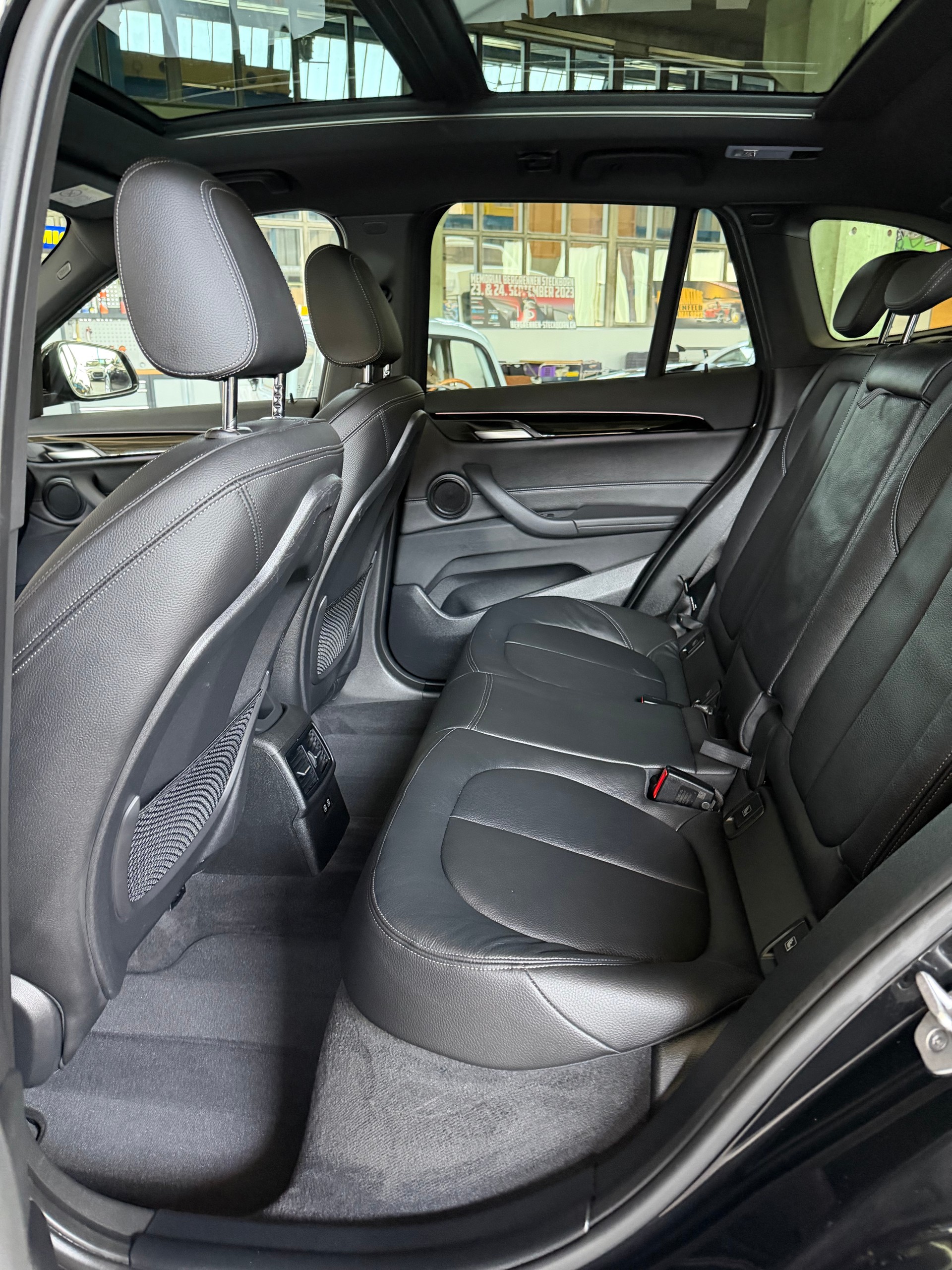 BMW X1 xDrive 25e M Sport / M- & M- Aero-Paket / Steptronic-image-8