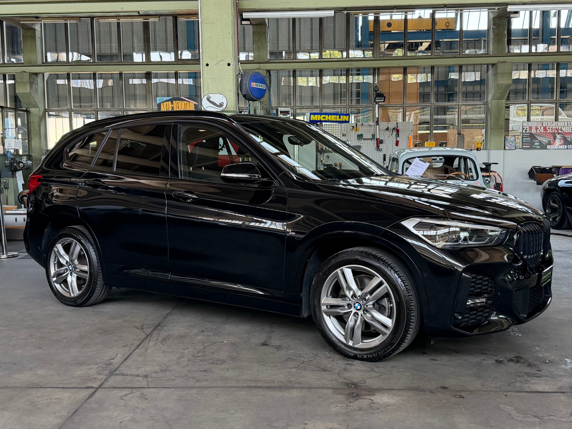 BMW X1 xDrive 25e M Sport / M- & M- Aero-Paket / Steptronic-image-15