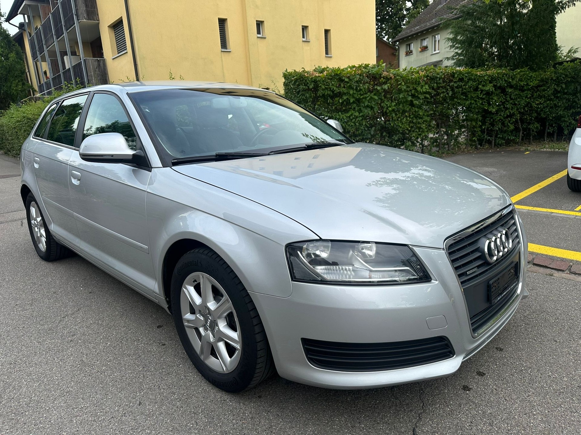 AUDI A3 Sportback 2.0 TFSI Ambition quattro S-tronic-image-1