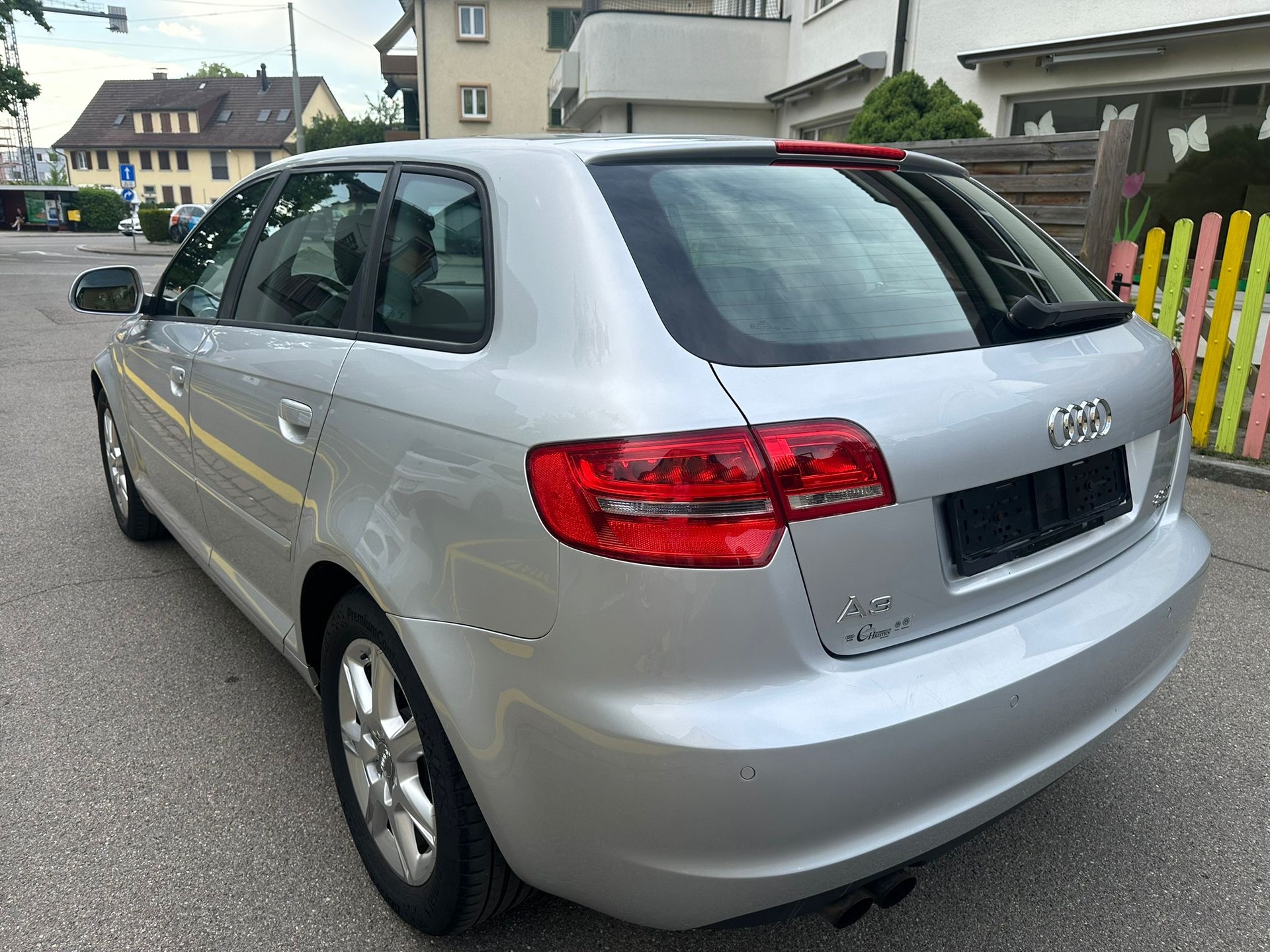 AUDI A3 Sportback 2.0 TFSI Ambition quattro S-tronic-image-4