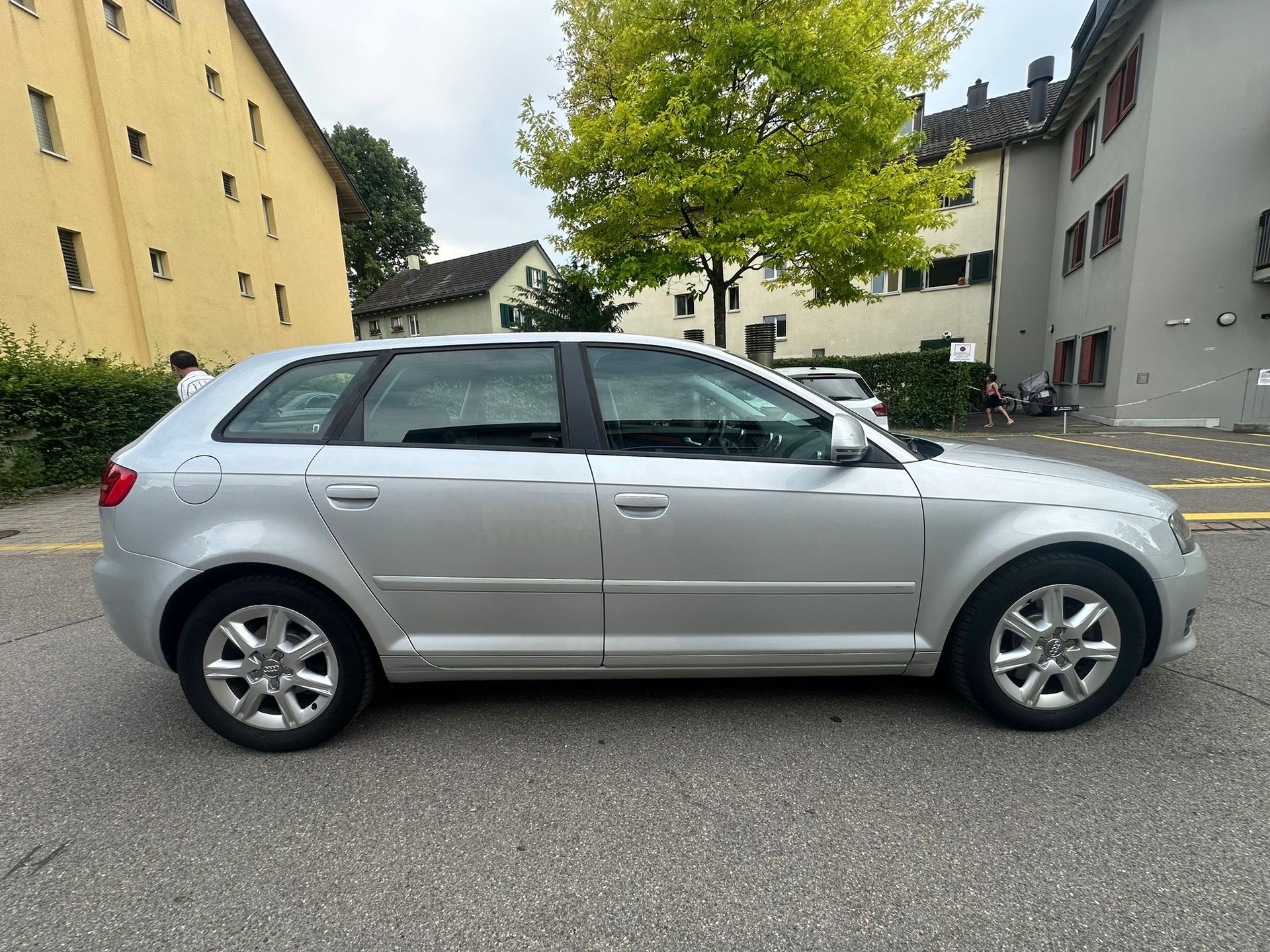 AUDI A3 Sportback 2.0 TFSI Ambition quattro S-tronic-image-7