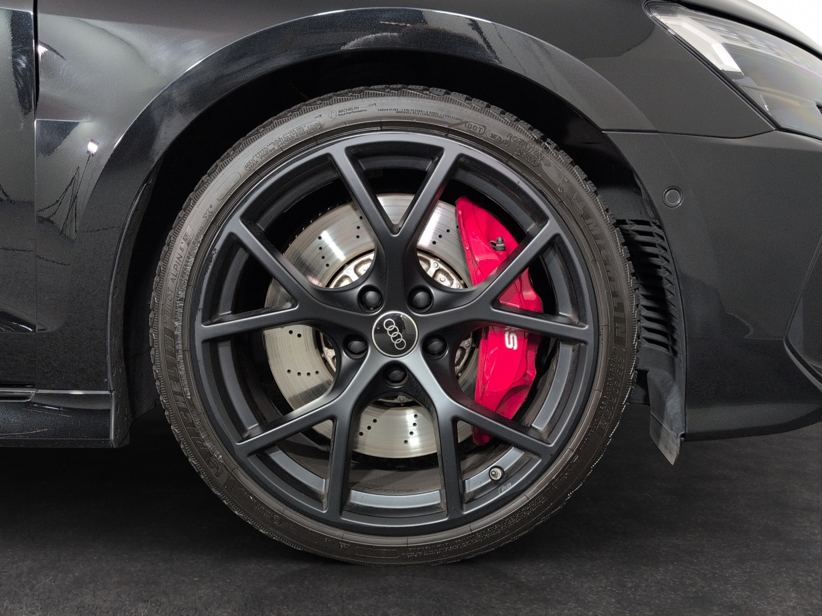 AUDI RS3 Sportback 2.5 TSI quattro S-tronic-image-4
