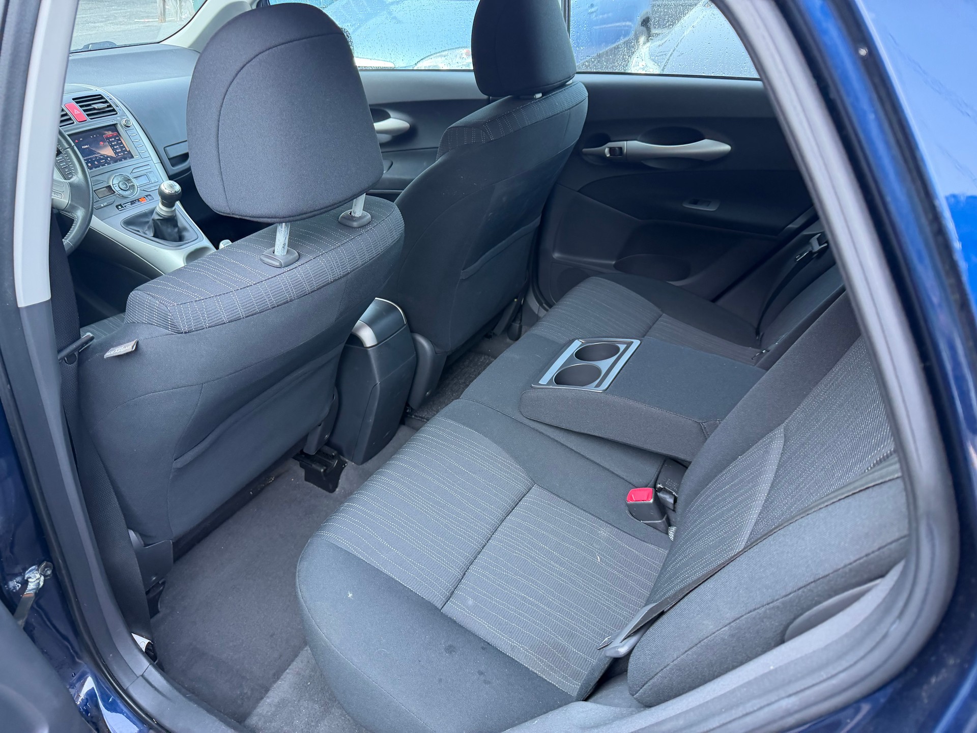 TOYOTA Auris 1.6 Linea Luna-image-10