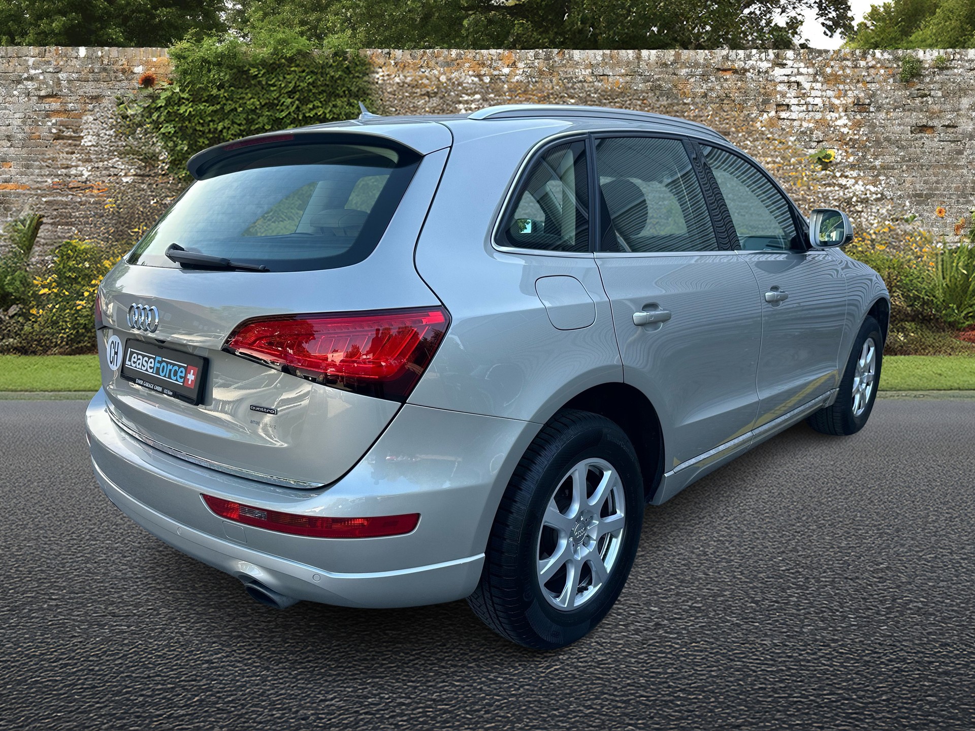 AUDI Q5 2.0 TFSI quattro tiptronic-image-4