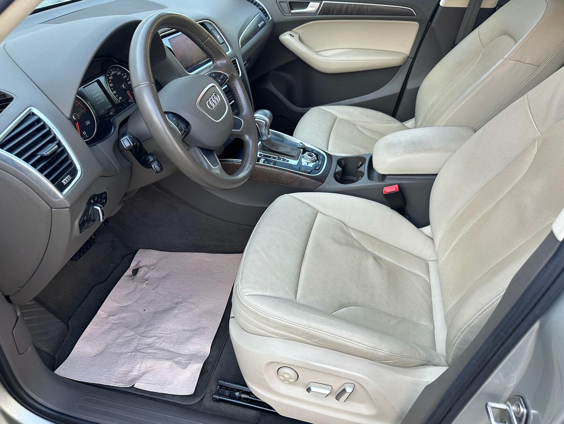 AUDI Q5 2.0 TFSI quattro tiptronic-image-11