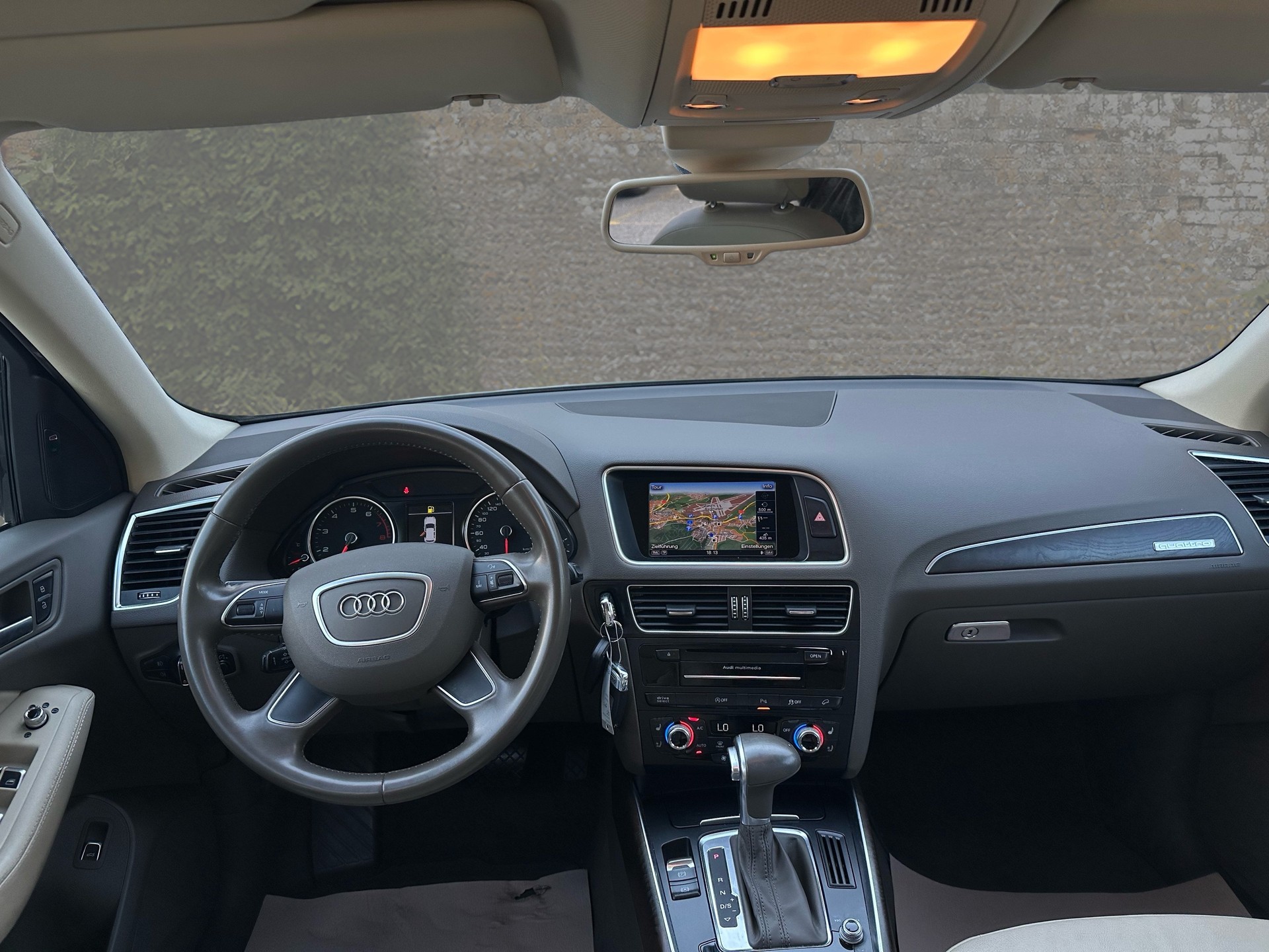 AUDI Q5 2.0 TFSI quattro tiptronic-image-9