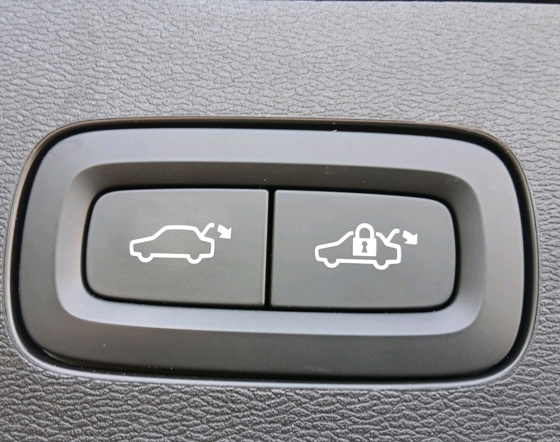 VOLVO V60 2.0 T6 TE Inscription eAWD-image-19