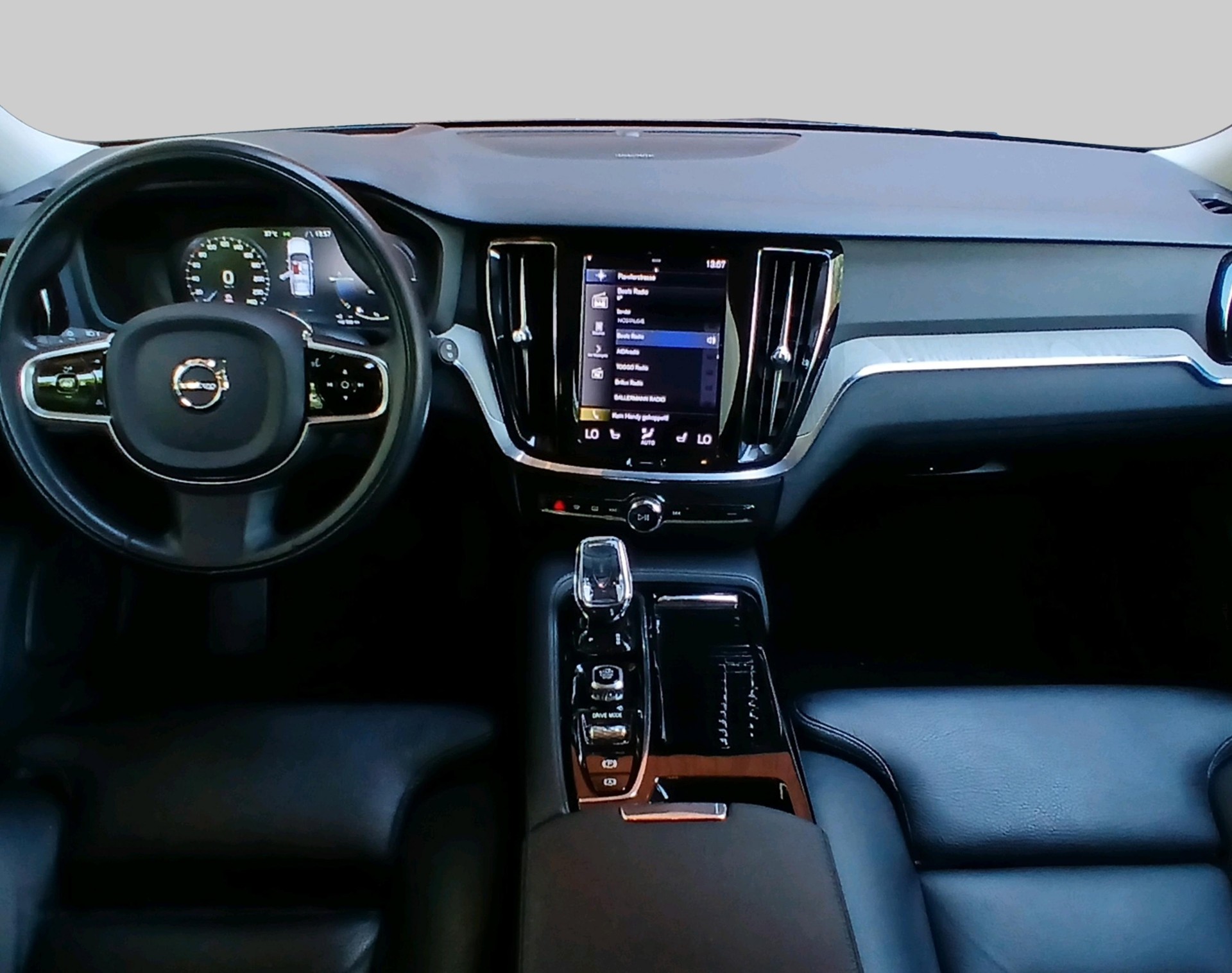VOLVO V60 2.0 T6 TE Inscription eAWD-image-4