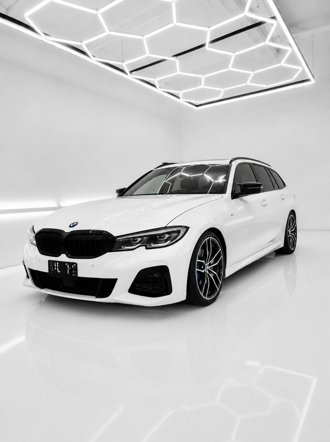 BMW M340d xDrive 48V Touring Steptronic Sport-image-0