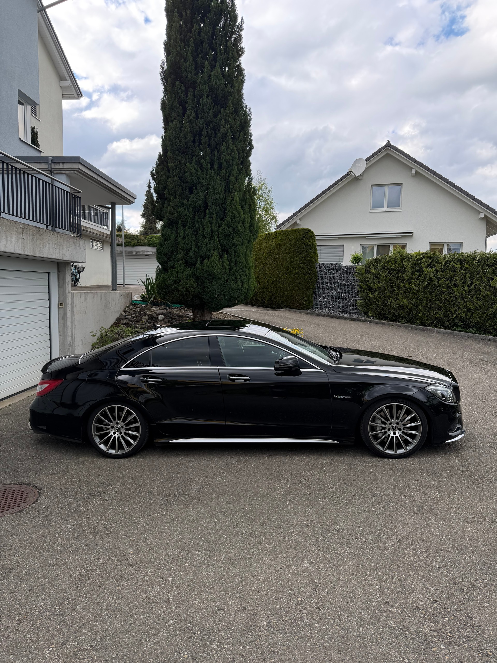 MERCEDES-BENZ CLS 500 V8 4matic-image-1