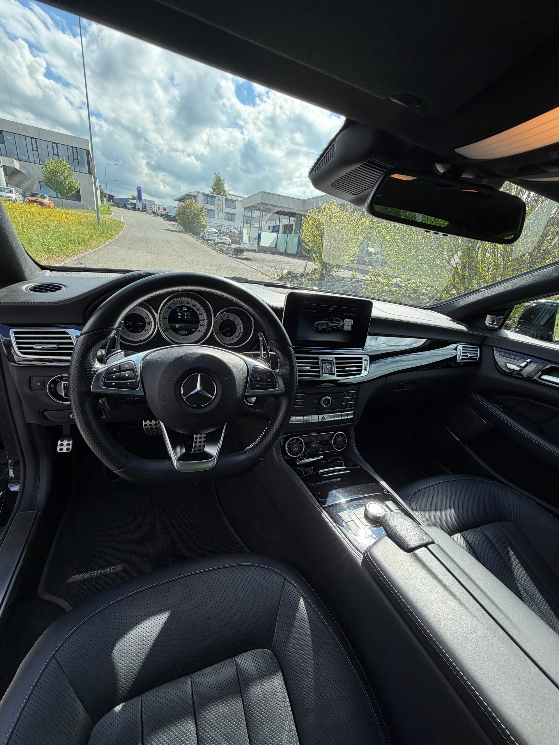 MERCEDES-BENZ CLS 500 V8 4matic-image-3