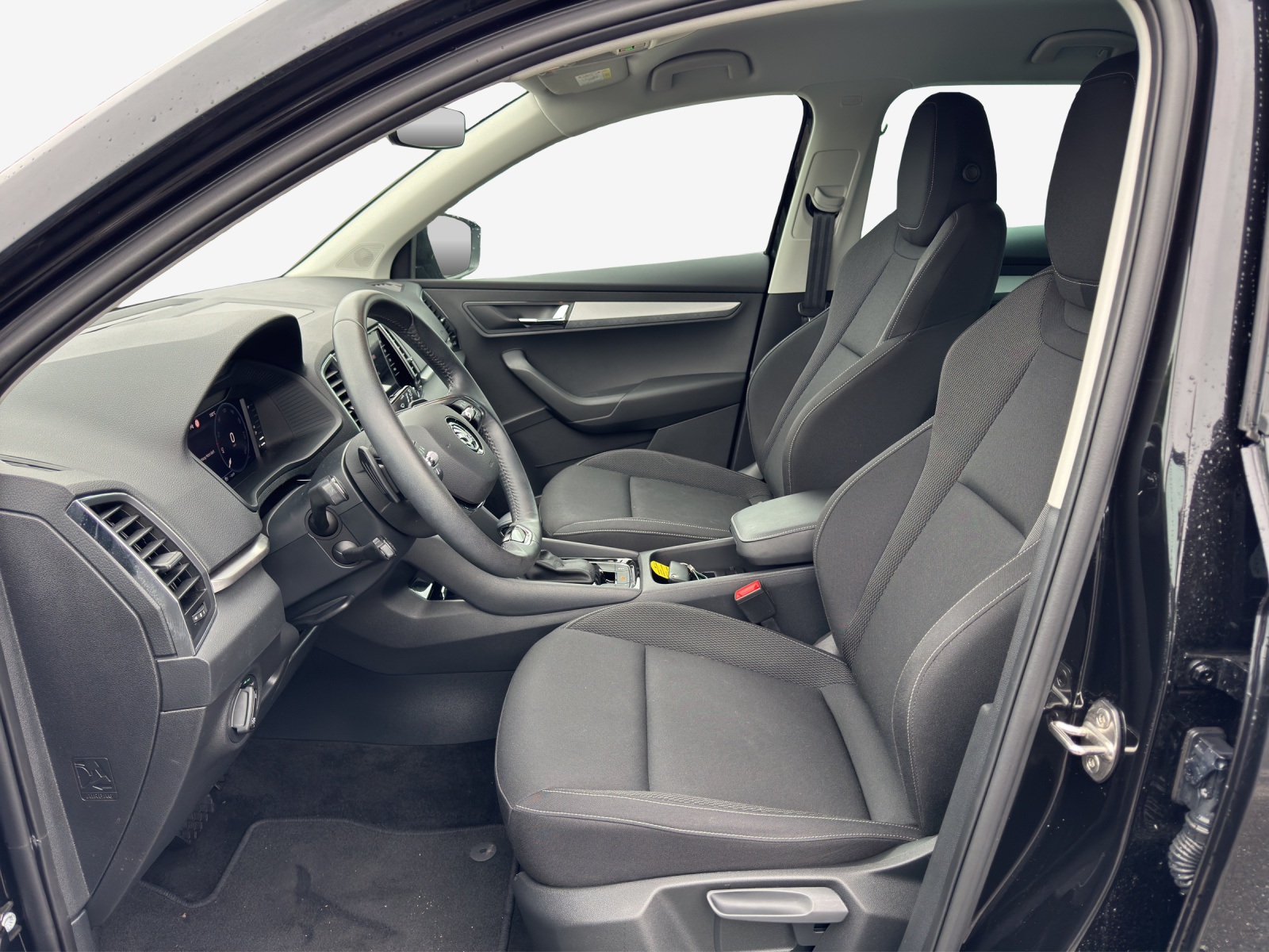 SKODA Karoq 1.5 TSI Ambition DSG-image-7