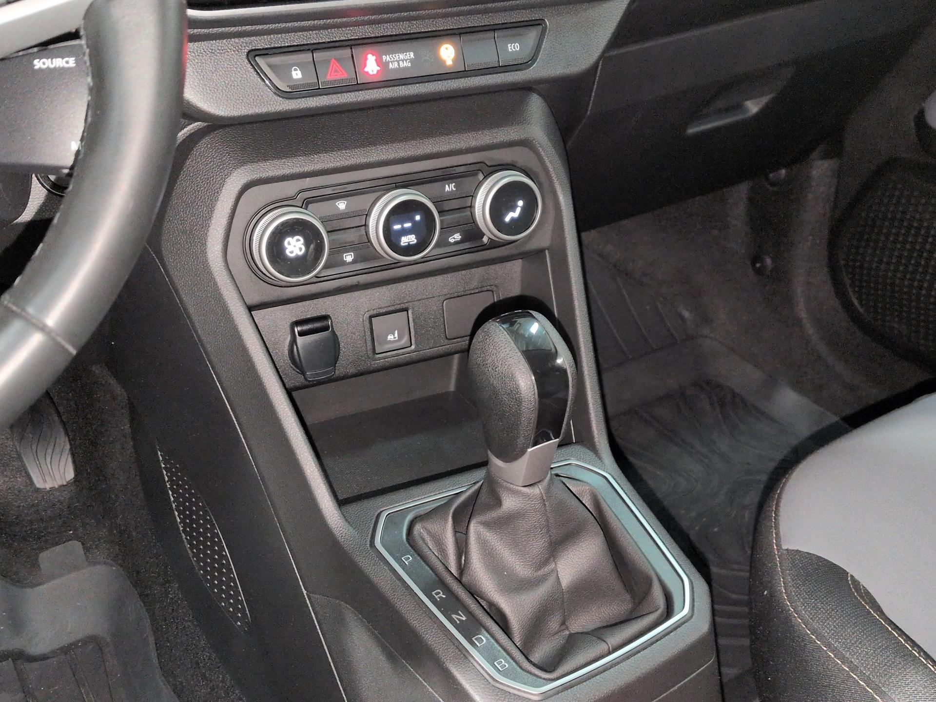 DACIA Jogger HEV 140 Extreme-image-11