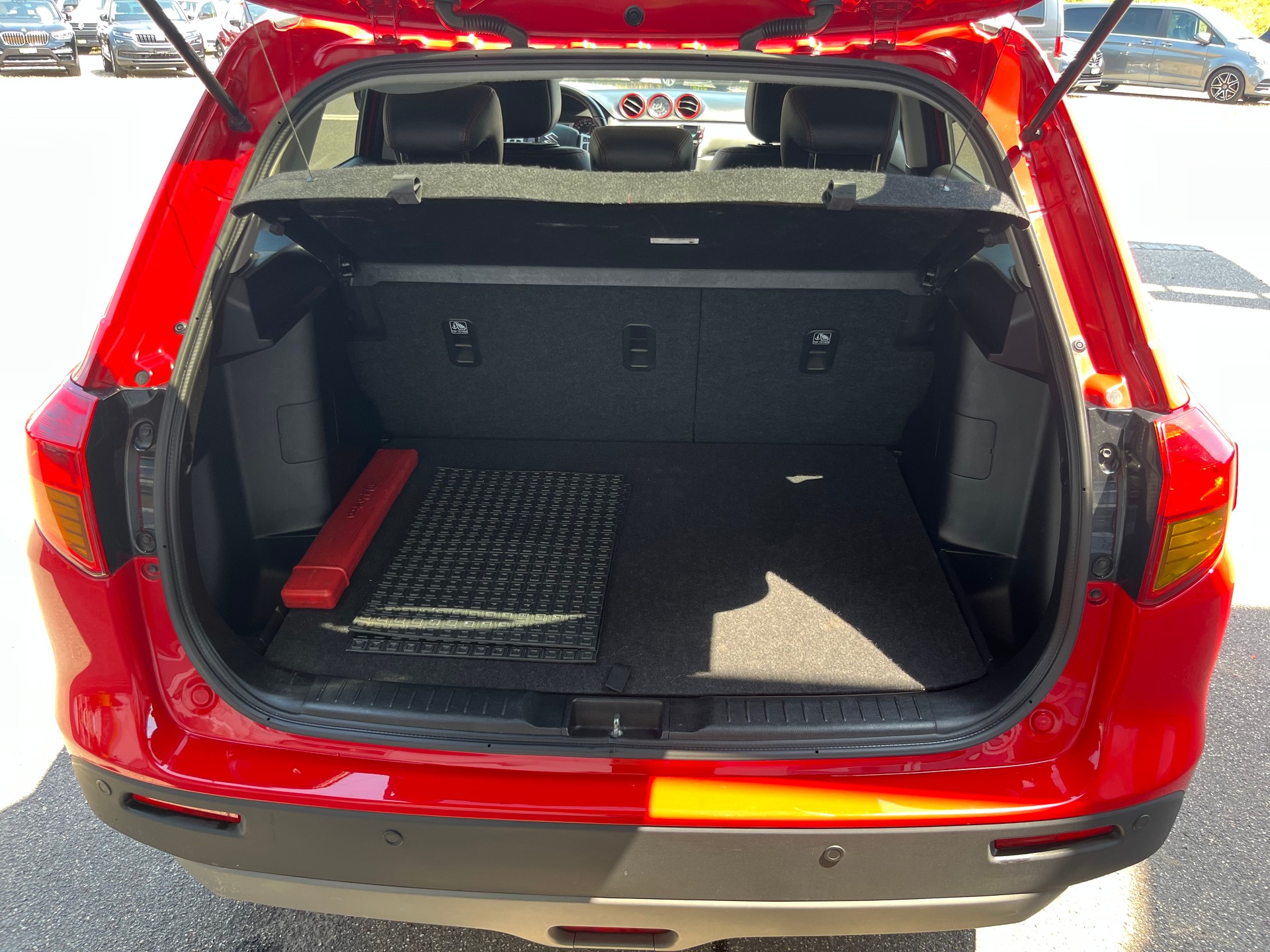 SUZUKI Vitara 1.4 Boosterjet Sergio Cellano Top Autom.+++AB MFK+++-image-14