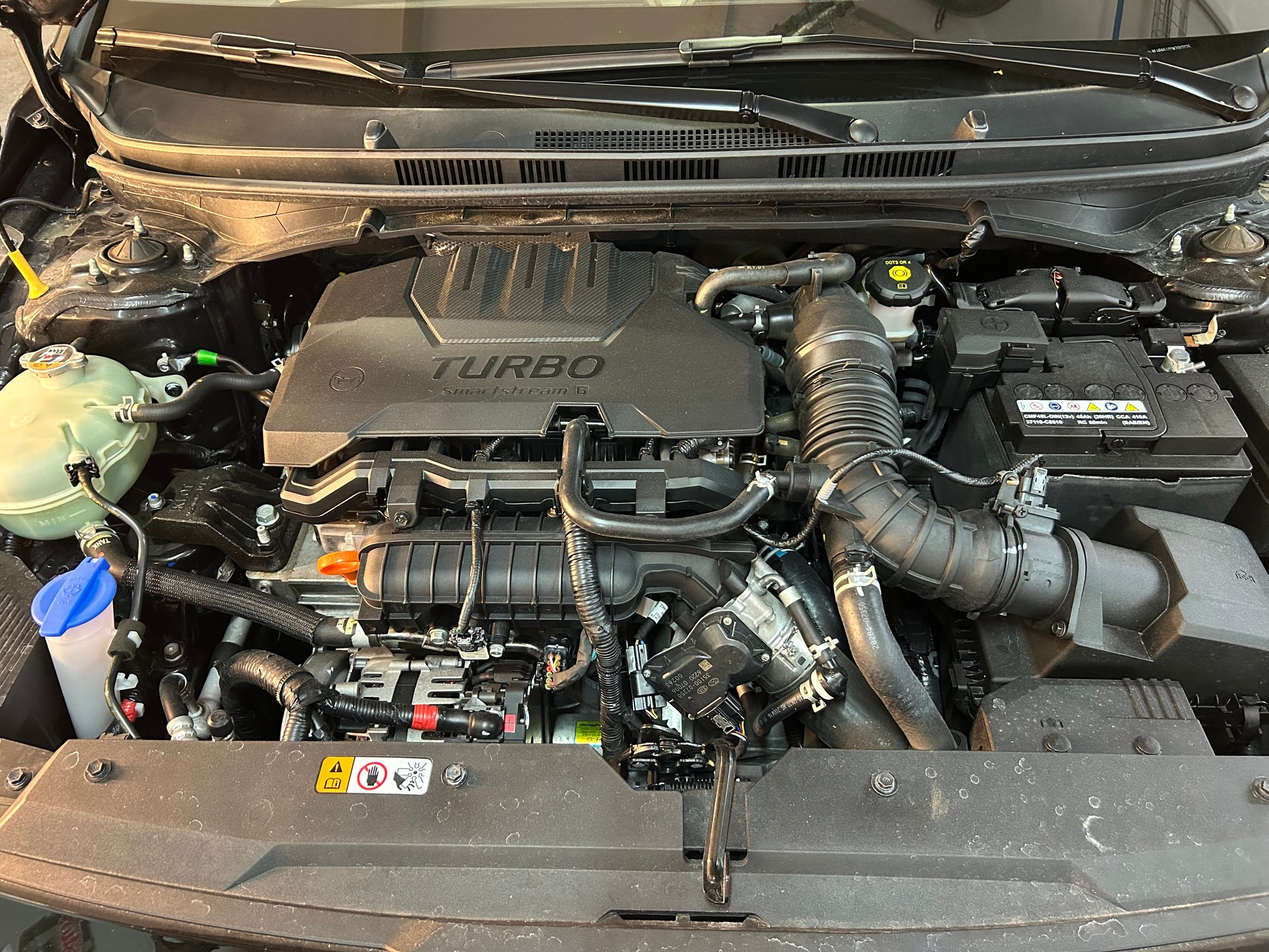 HYUNDAI i20 1.0 T-GDi Amplia 48V MH DCT-image-15